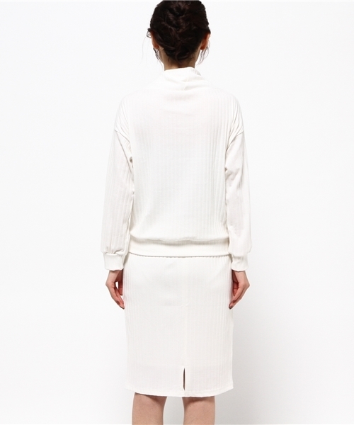 REAL CUBE(リアルキューブ)の「【30周年記念価格】REAL CUBE リブストライプセットアップ(ワンピース・レディース・オフホワイト/チャコール/ネイビー・38/36)」の5枚目の写真