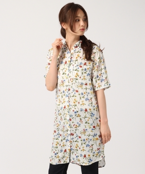 GLOBAL WORK（グローバルワーク）の「レーヨンガラシャツワンピース半袖/718773（ワンピース・レディース・オフホワイト/ブラック/ネイビー/ホワイト・LARGE/MEDIUM）」の2枚目の写真