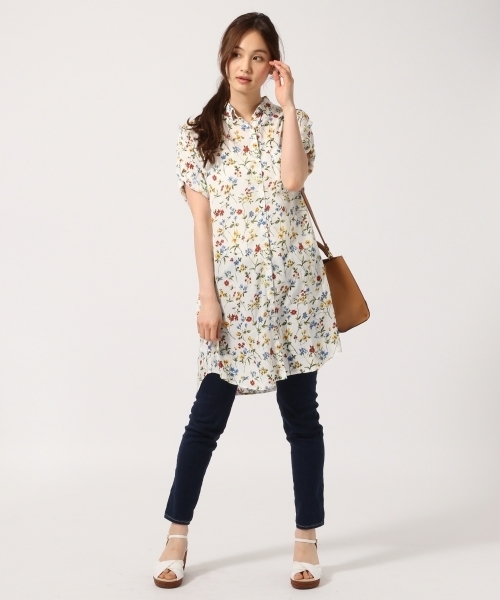 GLOBAL WORK（グローバルワーク）の「レーヨンガラシャツワンピース半袖/718773（ワンピース・レディース・オフホワイト/ブラック/ネイビー/ホワイト・LARGE/MEDIUM）」の5枚目の写真