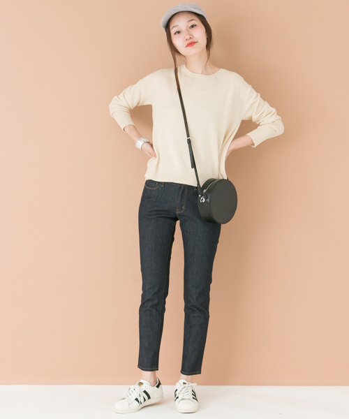 URBAN RESEARCH（アーバンリサーチ）の「UR バックフレアニット（ニット/セーター・レディース・グリーン/ピンク/グレー/ベージュ・FREE）」の6枚目の写真