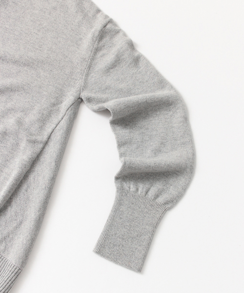 URBAN RESEARCH（アーバンリサーチ）の「UR バックフレアニット（ニット/セーター・レディース・グリーン/ピンク/グレー/ベージュ・FREE）」の8枚目の写真