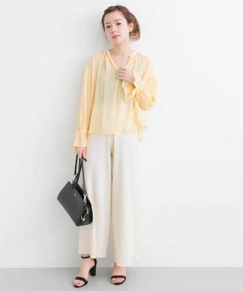 URBAN RESEARCH（アーバンリサーチ）の「 UR リブワイドパンツ（その他パンツ・レディース・オフホワイト/グレー/ピンク・FREE）」の5枚目の写真