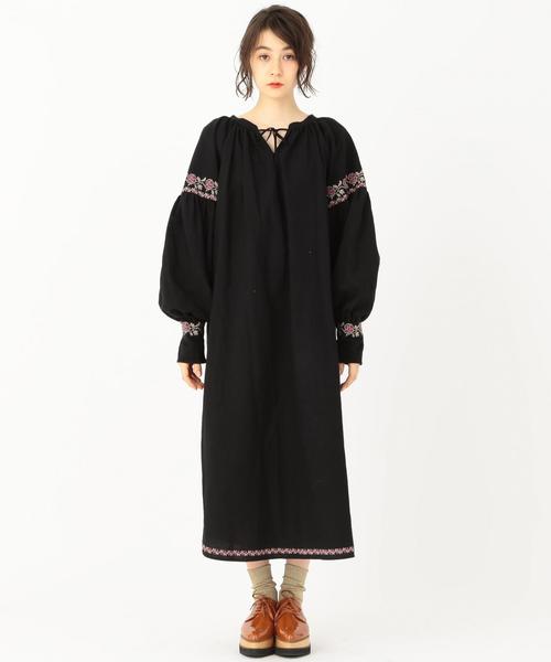 Another Edition(アナザーエディション)の「エンブロトリミングワンピース(ワンピース・レディース・オフホワイト/ブラック・フリー)」の5枚目の写真