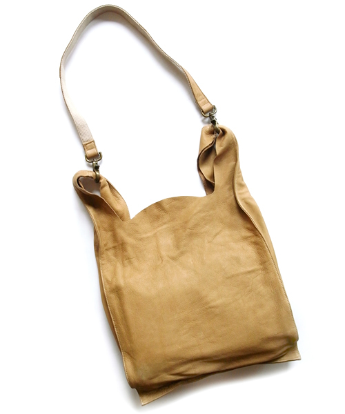 And A（アンドエー）の「レザーショルダーバッグ（ショルダーバッグ・レディース・ブラック/ベージュ/ブルー/オレンジ/ライトブラウン/グリーン/ライトブルー・FREE）」の10枚目の写真