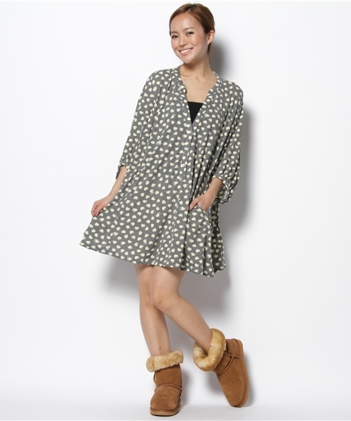 MILKFED.(ミルクフェド)の「GRAZED HEART FLARE DRESS(ワンピース・レディース・チャコールグレー/ネイビー・X-SMALL/SMALL)」の5枚目の写真