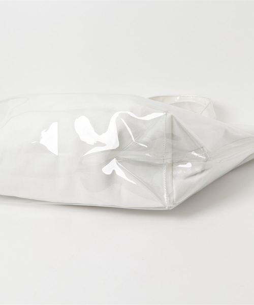 CLANE（クラネ）の「VINYL CANVAS BAG（トートバッグ・レディース・ブラック/ホワイト・FREE）」の5枚目の写真