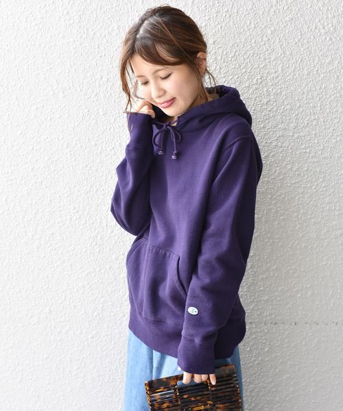 Khaju（カージュ）の「Champion:クルーネックパーカー◇（パーカー・レディース・パープル/イエロー系その他・ONE SIZE）」の2枚目の写真