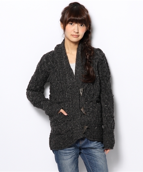 goa(ゴア)の「アランパッチワーク ショールカーデ(その他アウター・レディース・ブラウン/チャコールグレー・FREE)」の2枚目の写真