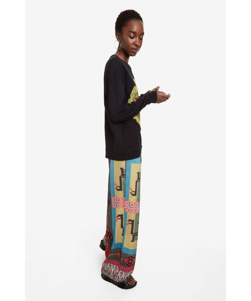 Desigual(デシグアル)の「曼荼羅柄スウェット GREVE(スウェット・レディース・ブラック・L/2L/S/M)」の6枚目の写真