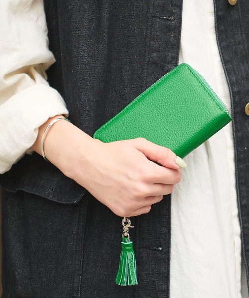 Actually(アクチュアリー)の「本革財布 B7サイズ コンパクト ウォレット(財布・レディース・レッド/シルバー/ブラック/グレー/イエロー/ブルー/ゴールド/オレンジ/ブラック系その他/ゴールド系その他/シルバー系その他/イエロー系その他/グリーン/ピンク/ベージュ/ドット/レモンイエロー/グリーン系その他/ラベンダー/キャメル/フューシャピンク/ブルー系その他/ボルドー/タン/ターコイズブルー/ダークブルー/ライトパープル/ライトグリーン/イエロー系・フリー)」の8枚目の写真