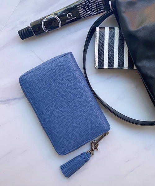 Actually(アクチュアリー)の「本革財布 B7サイズ コンパクト ウォレット(財布・レディース・レッド/シルバー/ブラック/グレー/イエロー/ブルー/ゴールド/オレンジ/ブラック系その他/ゴールド系その他/シルバー系その他/イエロー系その他/グリーン/ピンク/ベージュ/ドット/レモンイエロー/グリーン系その他/ラベンダー/キャメル/フューシャピンク/ブルー系その他/ボルドー/タン/ターコイズブルー/ダークブルー/ライトパープル/ライトグリーン/イエロー系・フリー)」の12枚目の写真