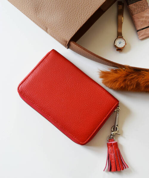 Actually(アクチュアリー)の「本革財布 B7サイズ コンパクト ウォレット(財布・レディース・レッド/シルバー/ブラック/グレー/イエロー/ブルー/ゴールド/オレンジ/ブラック系その他/ゴールド系その他/シルバー系その他/イエロー系その他/グリーン/ピンク/ベージュ/ドット/レモンイエロー/グリーン系その他/ラベンダー/キャメル/フューシャピンク/ブルー系その他/ボルドー/タン/ターコイズブルー/ダークブルー/ライトパープル/ライトグリーン/イエロー系・フリー)」の22枚目の写真