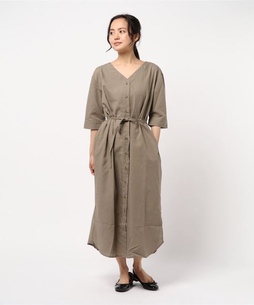 earth music&ecology(アースミュージックアンドエコロジー)の「羽織りシャツワンピース 〇*(ワンピース・レディース・ダークグリーン/ベージュ/ネイビー/ブラウン/アイボリー/ピンク系その他2・FREE)」の7枚目の写真