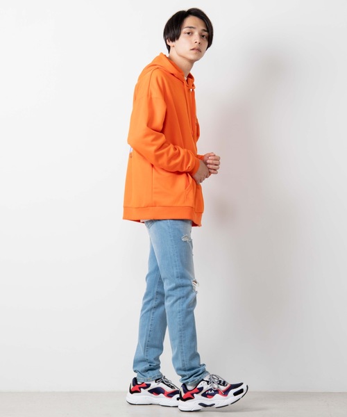 WEGO(ウィゴー)の「WEGO/シティフォトプルパーカ(パーカー・メンズ・ブラック/オレンジ・MEDIUM/LARGE)」の16枚目の写真