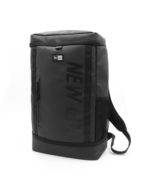 NEW ERA（ニューエラ）の「ニューエラ リュック 32L ボックスパック PRINT LOGO TARPAULIN NEW ERA（バックパック/リュック・メンズ・ブラック/ネイビー/ブラック系その他2/ホワイト/ブラック系その他/ブラック系その他3/ネイビー系/ブラック系その他4/ブラック系その他5/ブラック系その他6/ブラック系・FREE）」の9枚目の写真