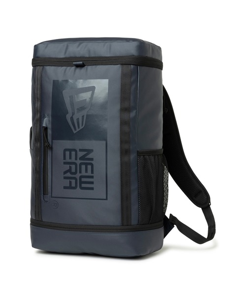 NEW ERA（ニューエラ）の「ニューエラ リュック 32L ボックスパック PRINT LOGO TARPAULIN NEW ERA（バックパック/リュック・メンズ・ブラック/ネイビー/ブラック系その他2/ホワイト/ブラック系その他/ブラック系その他3/ネイビー系/ブラック系その他4/ブラック系その他5/ブラック系その他6・FREE）」の10枚目の写真