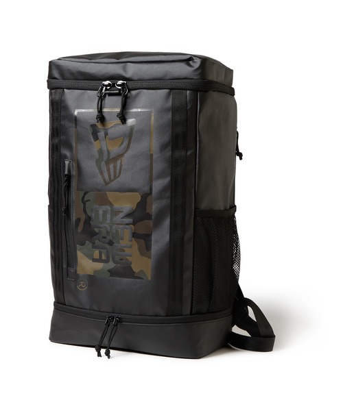 NEW ERA（ニューエラ）の「ニューエラ リュック 32L ボックスパック PRINT LOGO TARPAULIN NEW ERA（バックパック/リュック・メンズ・ブラック/ネイビー/ブラック系その他2/ホワイト/ブラック系その他/ブラック系その他3/ネイビー系/ブラック系その他4/ブラック系その他5/ブラック系その他6・FREE）」の8枚目の写真