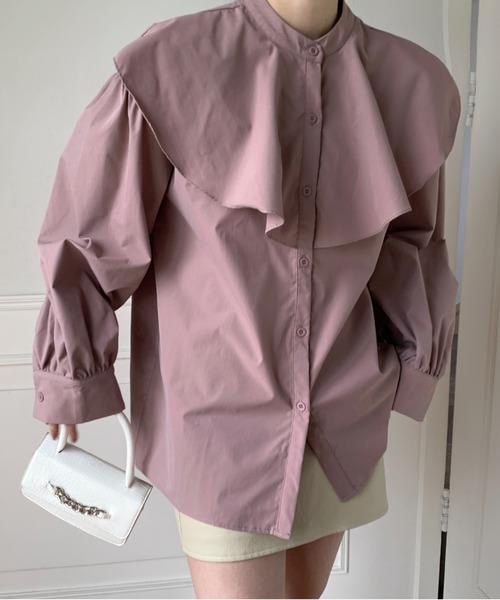 emi+(エミプラス)の「スタンドネック フリルチュニックシャツ(ワンピース・レディース・ブルー/ホワイト/ブラック/モカ/ベージュ/ライトグリーン・FREE)」の3枚目の写真