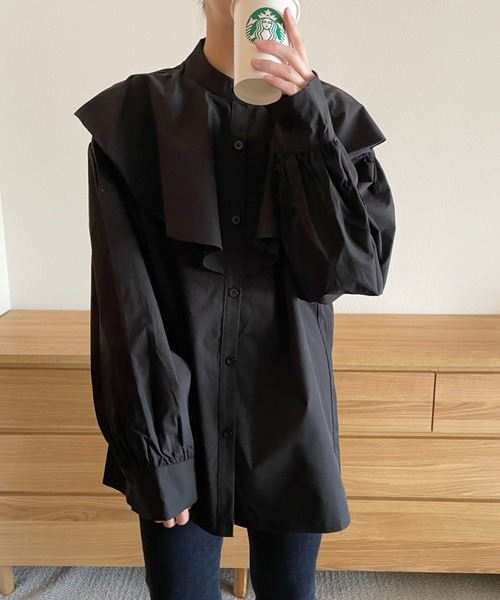 emi+(エミプラス)の「スタンドネック フリルチュニックシャツ(ワンピース・レディース・ブルー/ホワイト/ブラック/モカ/ベージュ/ライトグリーン・FREE)」の10枚目の写真