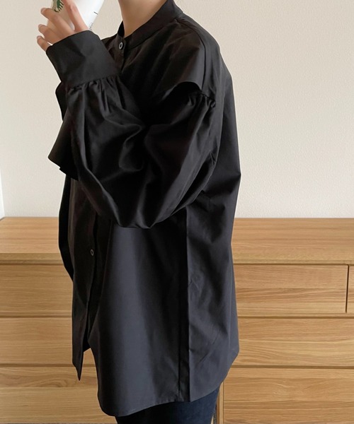 emi+(エミプラス)の「スタンドネック フリルチュニックシャツ(ワンピース・レディース・ブルー/ホワイト/ブラック/モカ/ベージュ/ライトグリーン・FREE)」の12枚目の写真