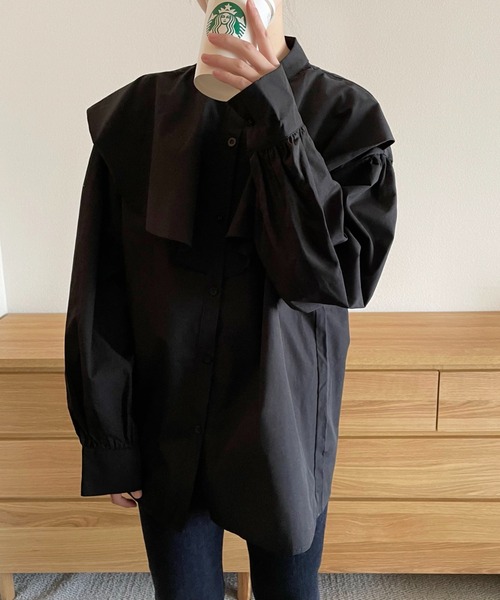 emi+(エミプラス)の「スタンドネック フリルチュニックシャツ(ワンピース・レディース・ブルー/ホワイト/ブラック/モカ/ベージュ/ライトグリーン・FREE)」の17枚目の写真