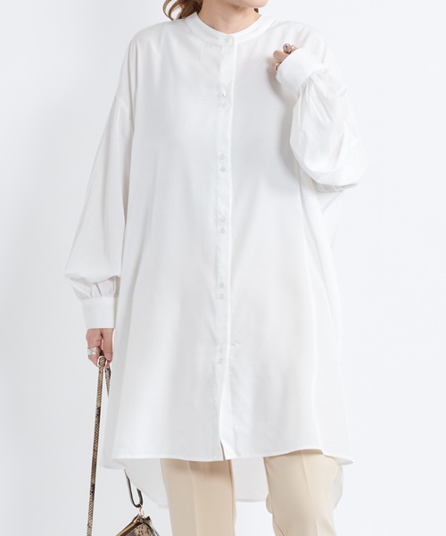 DouDou（ドゥドゥ）の「2連ボタンBIGチュニックシャツ（シャツ/ブラウス・レディース・チャコールグレー/オフホワイト/ライトグリーン・FREE）」の17枚目の写真