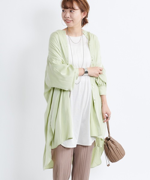 DouDou（ドゥドゥ）の「2連ボタンBIGチュニックシャツ（シャツ/ブラウス・レディース・チャコールグレー/オフホワイト/ライトグリーン・FREE）」の12枚目の写真