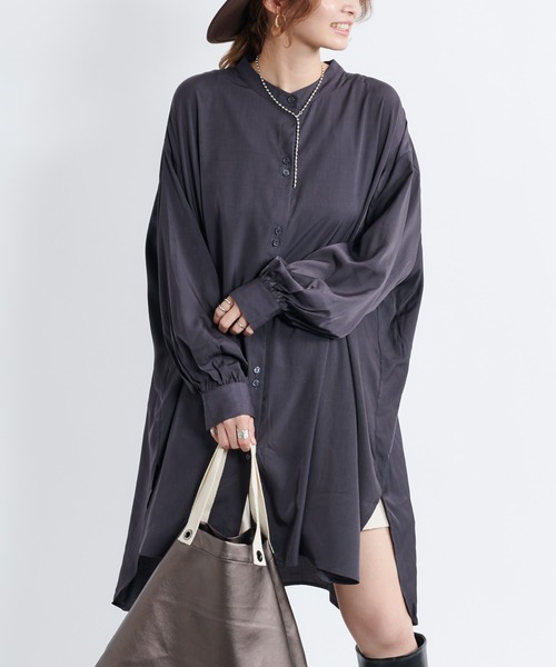 DouDou（ドゥドゥ）の「2連ボタンBIGチュニックシャツ（シャツ/ブラウス・レディース・チャコールグレー/オフホワイト/ライトグリーン・FREE）」の21枚目の写真