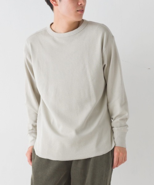 OMNES（オムネス）の「ユニセックス ハニカムストレッチプルオーバーTシャツ（Tシャツ/カットソー・メンズ・ホワイト/ブラック/ベージュ/ブルーグレー/ラベンダー/ブラウン/ライトグレー/アイボリー/ネイビー・SMALL/MEDIUM/LARGE/X-LARGE）」の4枚目の写真