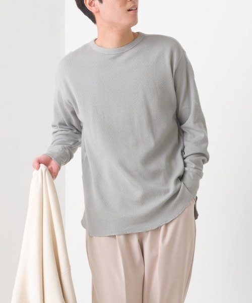 OMNES（オムネス）の「ユニセックス ハニカムストレッチプルオーバーTシャツ（Tシャツ/カットソー・メンズ・ホワイト/ブラック/ベージュ/ブルーグレー/ラベンダー/ブラウン/ライトグレー/アイボリー/ネイビー・SMALL/MEDIUM/LARGE/X-LARGE）」の5枚目の写真