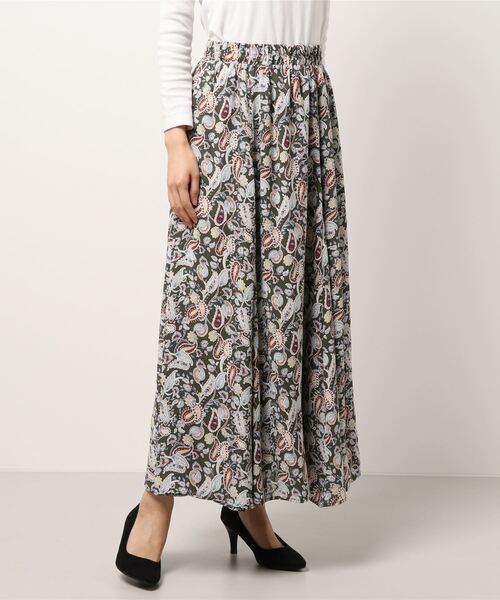 INTERPLANET（インタープラネット）の「ペイズリーパネル切替ロングスカート（スカート・レディース・ネイビー/カーキ・FREE）」の2枚目の写真