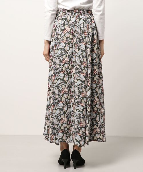 INTERPLANET（インタープラネット）の「ペイズリーパネル切替ロングスカート（スカート・レディース・ネイビー/カーキ・FREE）」の3枚目の写真