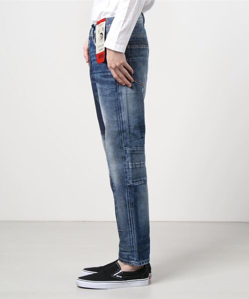 DIESEL（ディーゼル）の「DIESEL SS21 メンズ デニムパンツ キャロット（デニムパンツ・メンズ・インディゴブルー・32inch/30inch/28inch/34inch/36inch/31inch/29inch/26inch/27inch/33inch）」の2枚目の写真