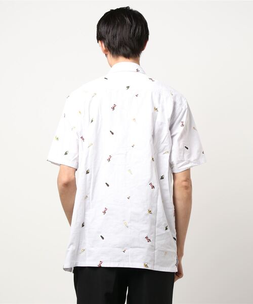 KRIFF MAYER（クリフメイヤー）の「総柄刺繍キャンプ半袖シャツ（シャツ/ブラウス・メンズ・ベージュ/ブラック/オフホワイト/ライトブルー・LARGE/SMALL/MEDIUM/X-LARGE）」の5枚目の写真