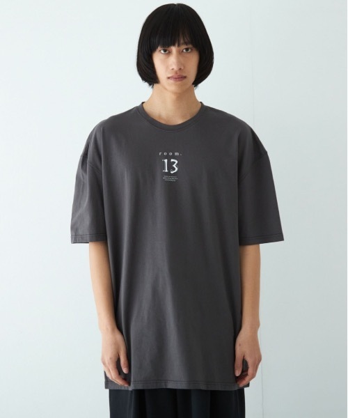 room.13半袖Tシャツ 黒 room.13半袖Tシャツ 黒 room.13 tシャツ Graphic Long SleeveT