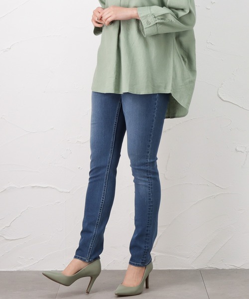 NAVY（ネイビー）の「NAVY JEANS COOL スキニーパンツ（その他パンツ・レディース・ブラック/ベージュ/ブラウン/ダークブルー/ライトインディゴブルー・S/M/L/XS）」の4枚目の写真