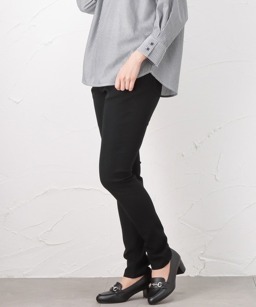 NAVY（ネイビー）の「NAVY JEANS COOL スキニーパンツ（その他パンツ・レディース・ブラック/ベージュ/ブラウン/ダークブルー/ライトインディゴブルー・S/M/L/XS）」の12枚目の写真