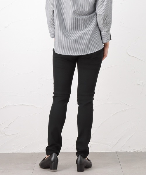 NAVY（ネイビー）の「NAVY JEANS COOL スキニーパンツ（その他パンツ・レディース・ブラック/ベージュ/ブラウン/ダークブルー/ライトインディゴブルー・S/M/L/XS）」の16枚目の写真