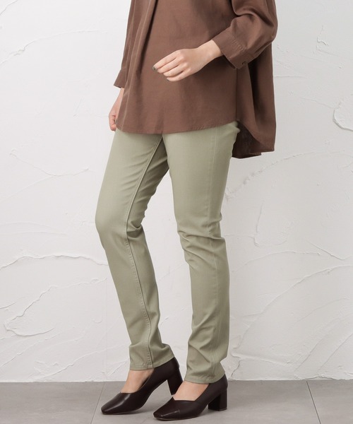 NAVY（ネイビー）の「NAVY JEANS COOL スキニーパンツ（その他パンツ・レディース・ブラック/ベージュ/ブラウン/ダークブルー/ライトインディゴブルー・S/M/L/XS）」の6枚目の写真