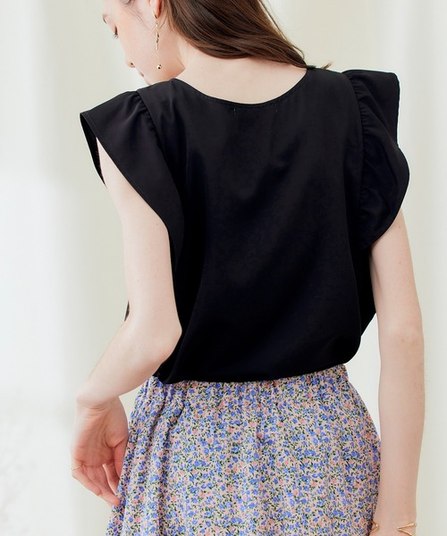 PURIL(ピュリル)の「【PURIL】2WAY仕様 フリルノースリーブブラウス(シャツ/ブラウス・レディース・ブラック/アイボリー/ストライプ・S/M)」の13枚目の写真