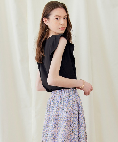 PURIL(ピュリル)の「【PURIL】2WAY仕様 フリルノースリーブブラウス(シャツ/ブラウス・レディース・ブラック/アイボリー/ストライプ・S/M)」の15枚目の写真