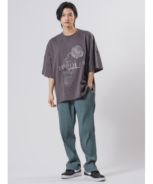 RE730（アールイーセブンサーティー）の「RE730 ローズ刺繍モンスターシルエット半袖Tシャツ（Tシャツ/カットソー・メンズ・ミント/チャコールグレー/ホワイト/ブラック/スモークピンク・M/L）」の12枚目の写真