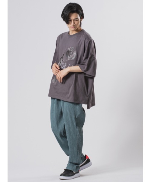 RE730（アールイーセブンサーティー）の「RE730 ローズ刺繍モンスターシルエット半袖Tシャツ（Tシャツ/カットソー・メンズ・ミント/チャコールグレー/ホワイト/ブラック/スモークピンク・M/L）」の13枚目の写真