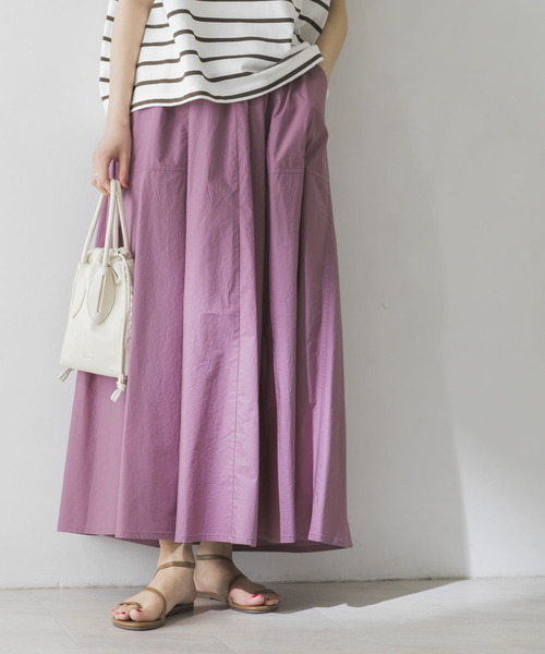 URBAN RESEARCH(アーバンリサーチ)の「コットンギャザーマキシスカート(スカート・レディース・ブラック/パープル系その他/グレー系その他・FREE)」の3枚目の写真