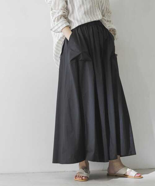 URBAN RESEARCH(アーバンリサーチ)の「コットンギャザーマキシスカート(スカート・レディース・ブラック/パープル系その他/グレー系その他・FREE)」の2枚目の写真