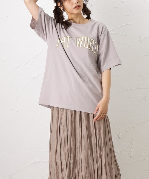 Dickies(ディッキーズ)の「Dickies ディッキーズ カレッジロゴプリント 半袖Tシャツ(Tシャツ/カットソー・レディース・ホワイト/パープル/イエロー/ブルーグリーン/チャコール・フリー)」の4枚目の写真