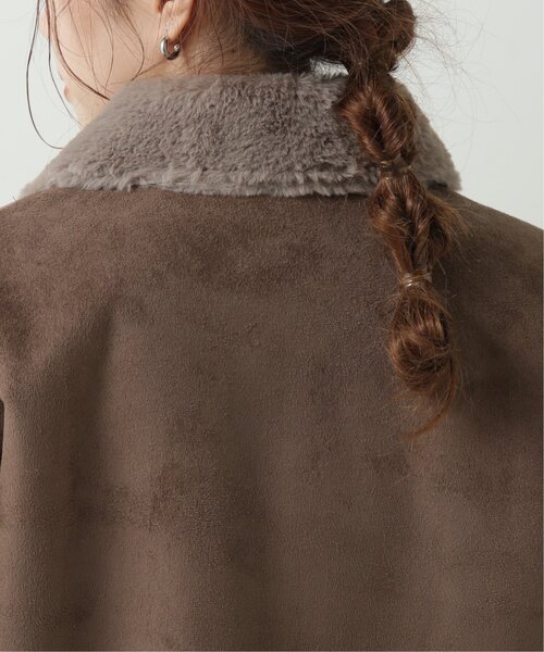 RAY CASSIN(レイカズン)の「ムートンライダースジャケット(ムートンコート・レディース・ブラウン/グレイッシュベージュ/キナリ・FREE)」の12枚目の写真