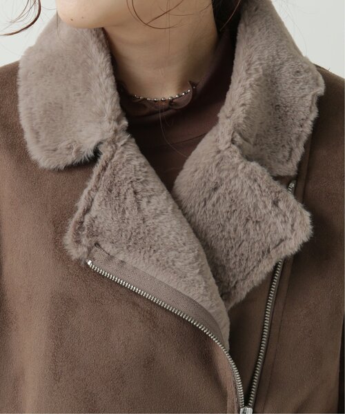 RAY CASSIN(レイカズン)の「ムートンライダースジャケット(ムートンコート・レディース・ブラウン/グレイッシュベージュ/キナリ・FREE)」の13枚目の写真