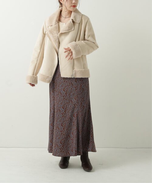 RAY CASSIN(レイカズン)の「ムートンライダースジャケット(ムートンコート・レディース・ブラウン/グレイッシュベージュ/キナリ・FREE)」の20枚目の写真