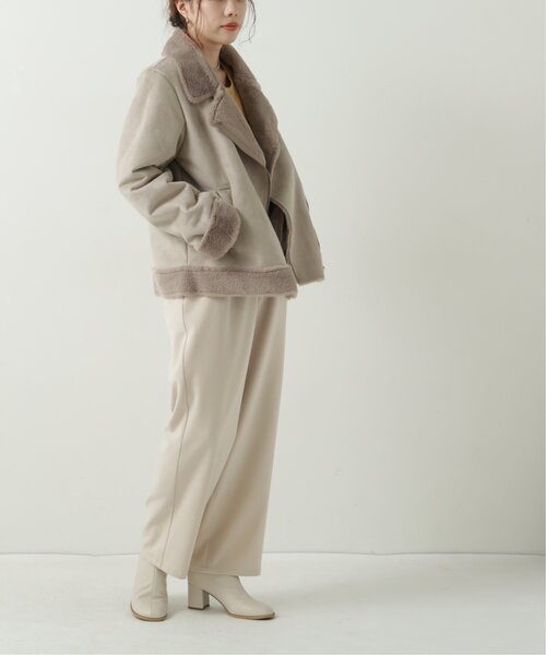 RAY CASSIN(レイカズン)の「ムートンライダースジャケット(ムートンコート・レディース・ブラウン/グレイッシュベージュ/キナリ・FREE)」の4枚目の写真